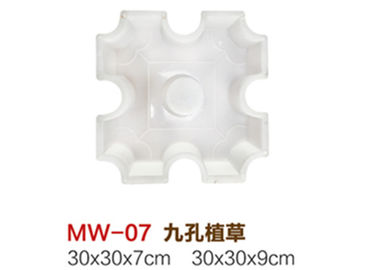 Chine Moules en plastique blancs de machine à paver d'allée pour la longueur latérale 20cm de briques * taille 16cm fournisseur